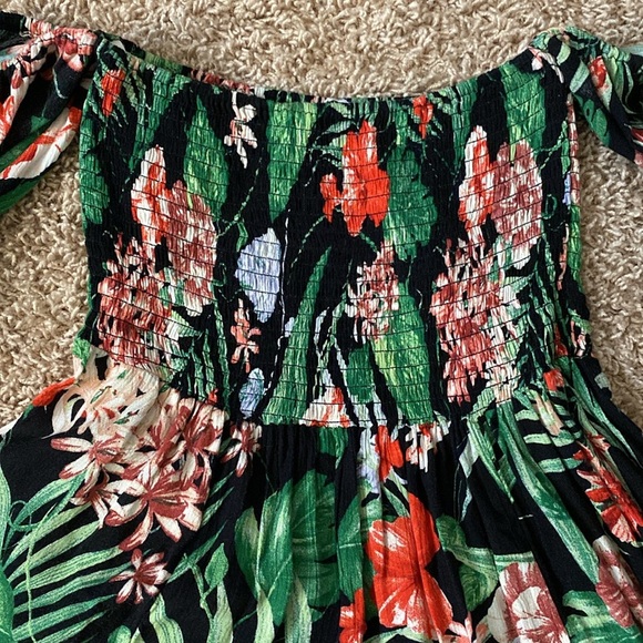 Blu Pepper Green and Black Flutter Sleeve Sundress - Picture 3 of 6